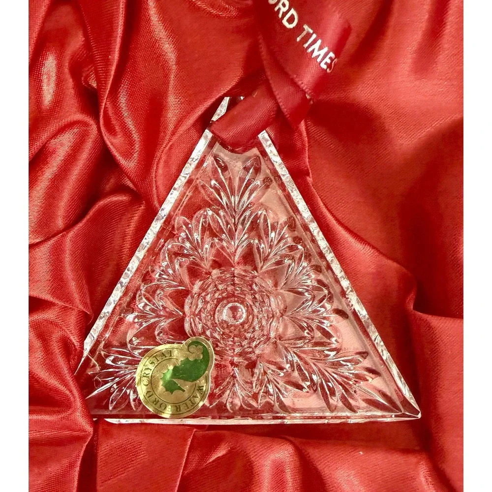 ~ 2017 WATERFORD Christmas NEW YEARS Ornament TRIANGLE TIME SQUARE 3